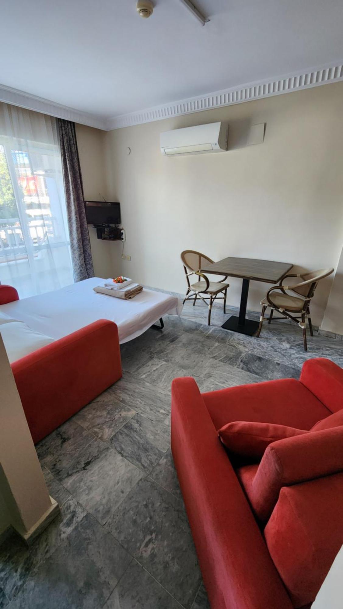 Irem Apart Hotel Marmaris Bagian luar foto