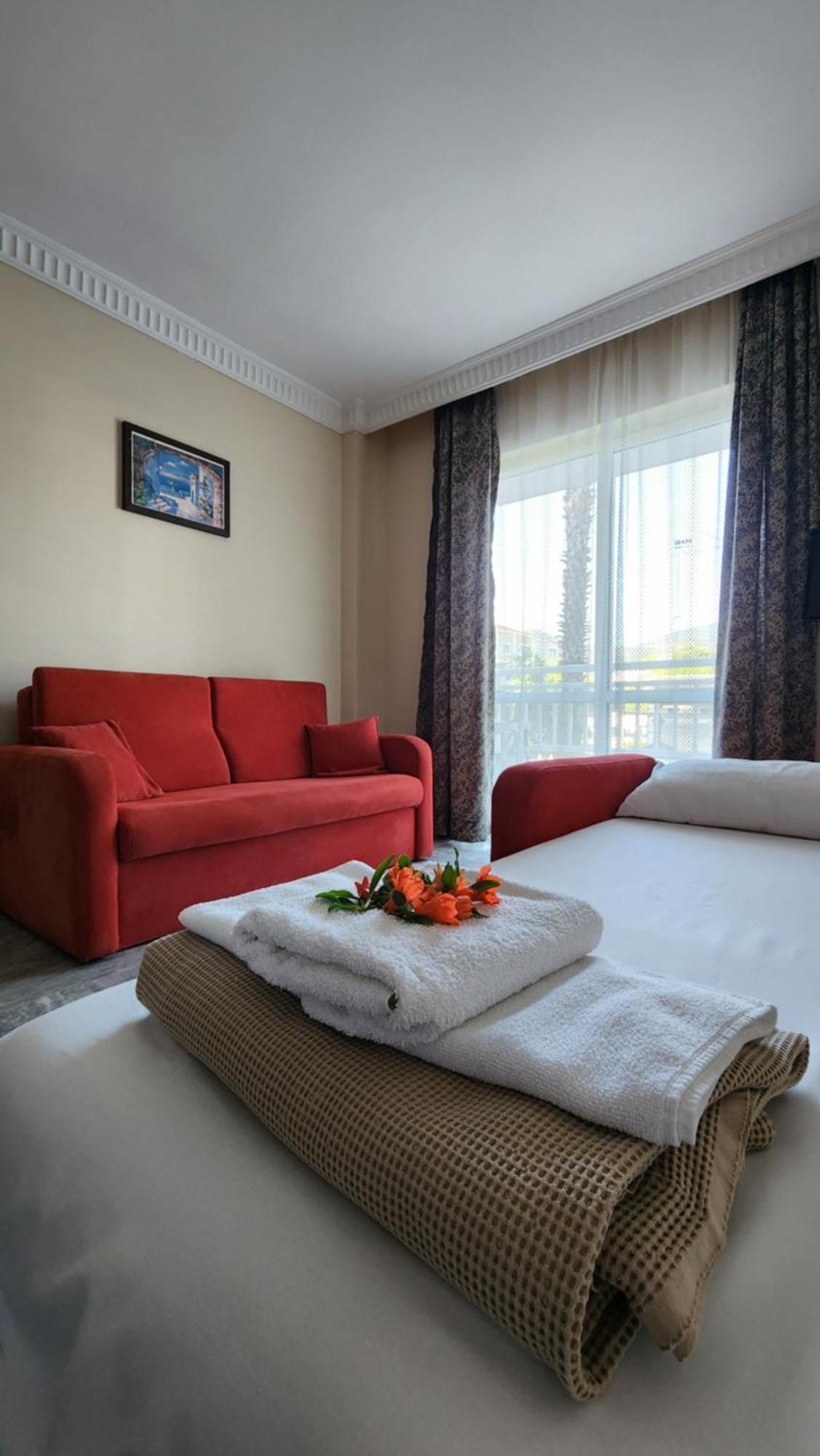 Irem Apart Hotel Marmaris Bagian luar foto