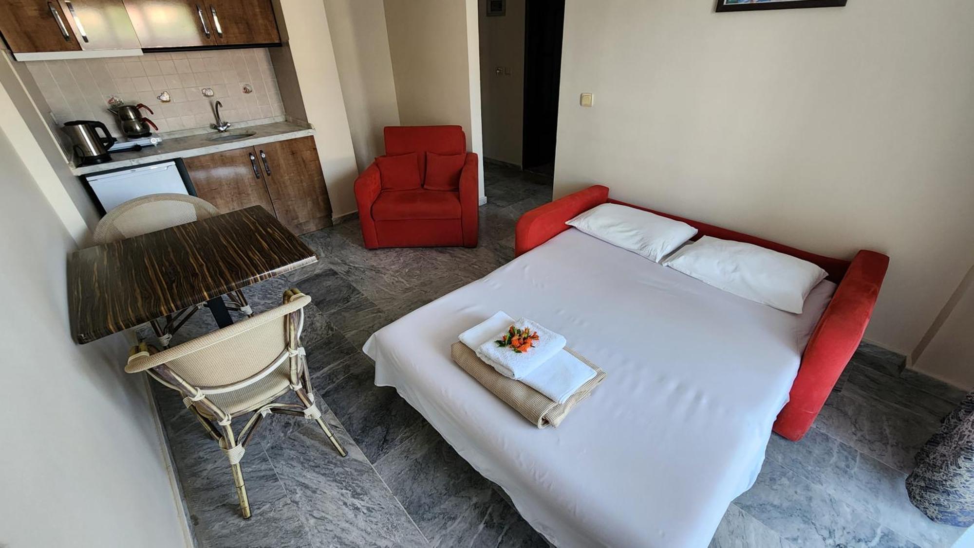 Irem Apart Hotel Marmaris Bagian luar foto