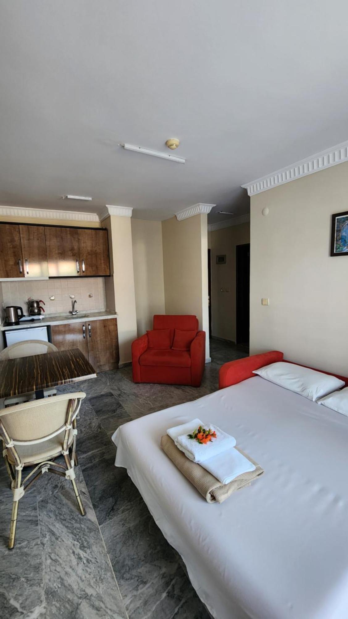 Irem Apart Hotel Marmaris Bagian luar foto
