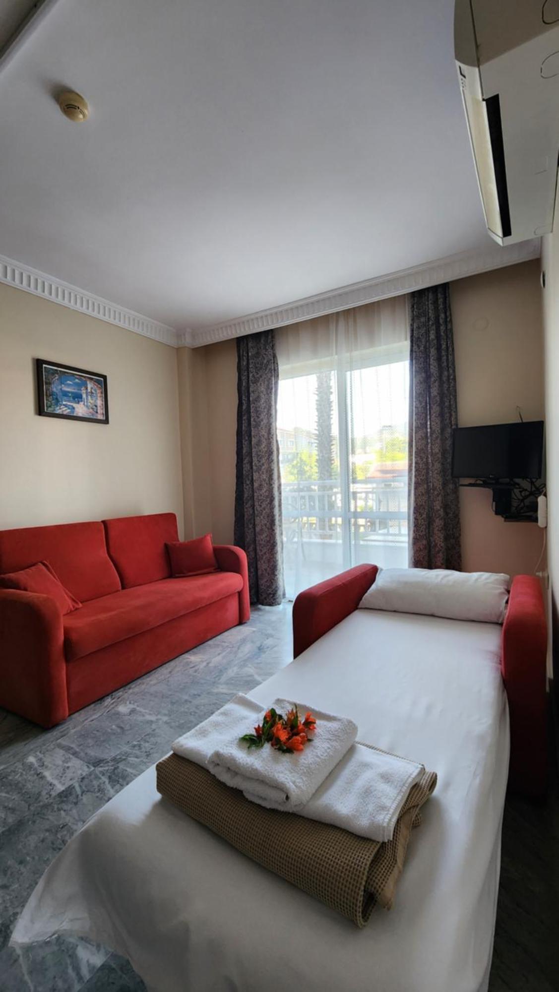 Irem Apart Hotel Marmaris Bagian luar foto